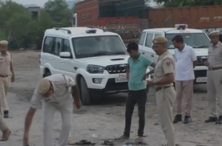 दौसा में भीषण सड़क हादसा, पिकअप और कंटेनर की टक्कर में 11 लोगों की मौत