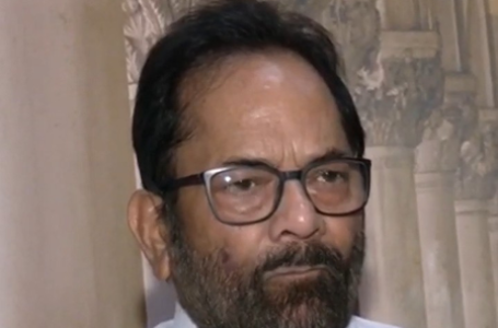 पीएम मोदी देशहित और जनता के सरोकार को प्राथमिकता देते हैं: मुख्तार अब्बास नकवी