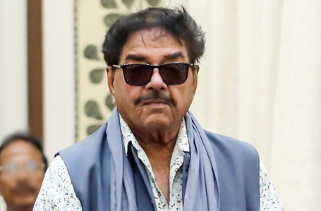 इंदिरा गांधी की पुण्यतिथि पर शत्रुघ्न सिन्हा ने आयरन लेडी को दी भावपूर्ण श्रद्धांजलि