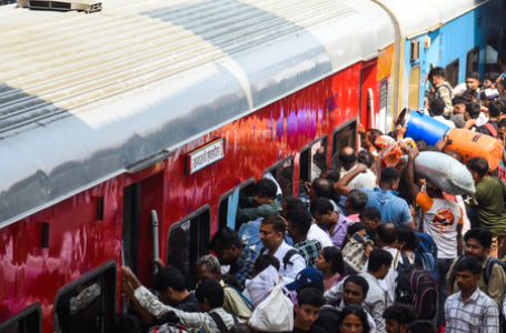त्योहारी सीजन में विशेष इंतजाम, रेलवे ने चलाईं 12,000 से ज्यादा स्पेशल ट्रेनें