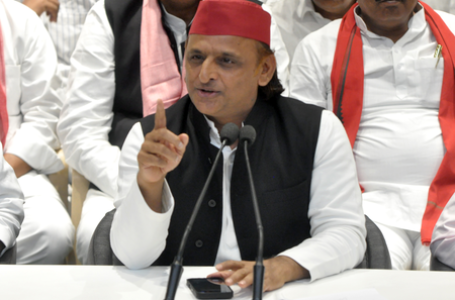 जयप्रकाश नारायण की जयंती पर अखिलेश यादव ने लिया जेपीएनआईसी के लिए संकल्प, सरकार पर साधा निशाना