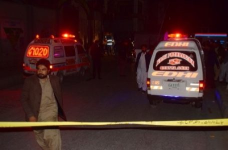 पाकिस्तान में गैस लीक होने से फैक्ट्री में धमाका, आसपास की कई बिल्डिंग जमीदोंज, 15 की मौत