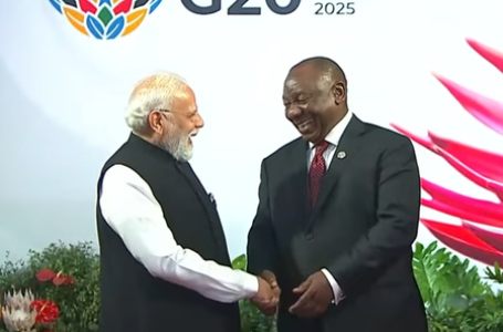 जी20 सम्मेलन के आयोजन में पहुंचे पीएम मोदी, राष्ट्रपति रामफोसा ने गर्मजोशी से किया स्वागत