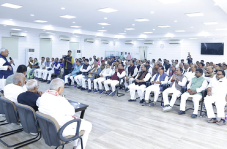 बिहार: जदयू विधायक दल की बैठक में नीतीश कुमार नेता चुने गए