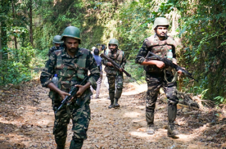 झारखंड: सारंडा जंगल में आईईडी ब्लास्ट, एक युवती की मौत, दो महिलाएं घायल