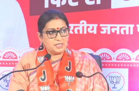 पहले चरण में महिलाओं ने एनडीए के पक्ष में किया मतदान: स्मृति ईरानी