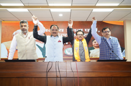 दिल्ली : आम आदमी पार्टी को झटका, पूर्व विधायक राजेश गुप्ता भाजपा में हुए शामिल