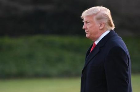 ‘ट्रंप ने यौन पीड़िता के साथ घंटों बिताए,’ डेमोक्रेट्स ने जारी किया ईमेल, व्हाइट हाउस ने आरोपों को किया खारिज