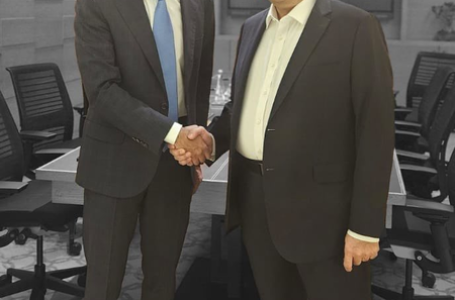 गौतम अदाणी ने सत्य नडेला से की मुलाकात, एआई की अपार क्षमताओं पर हुई चर्चा