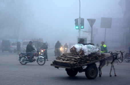 दुनिया का पहला सबसे प्रदूषित शहर है पाकिस्तान का लाहौर