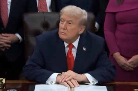 शीत युद्ध की ऐतिहासिक खेल जीत से रूस-यूक्रेन संघर्ष की तुलना, ट्रंप ने 1980 के ‘मिरेकल ऑन आइस’ को किया याद