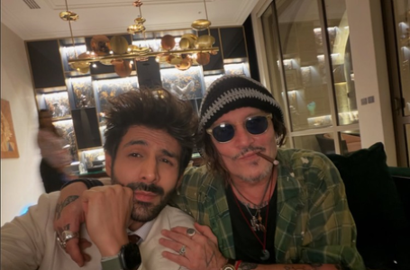 नई फिल्म की रिलीज से पहले ‘समुद्री लुटेरे’ के साथ दिखे एक्टर कार्तिक आर्यन, फोटो की शेयर