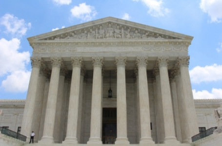 जन्म के आधार पर नागरिकता: अमेरिकी सुप्रीम कोर्ट तय करेगा ट्रंप के कार्यकारी आदेश का भविष्य