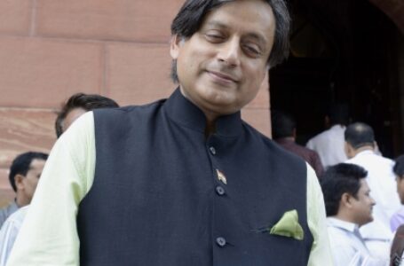 Cong presidential poll: Shashi Tharoor ‘open to public debate’ with Kharge