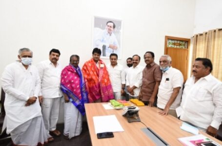 Stalin seeks KCR’s support for demand to abolish NEET