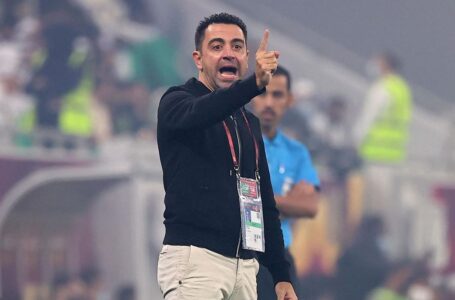 Xavi publicly announces he will stay at Barca despite rumours of President Laporta being unhappy