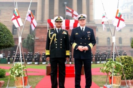German, Indian Navy chiefs discuss ways to strengthen cooperation