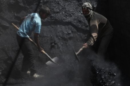 Coal shortage crisis in non-power sector escalates; Trade bodies move from appeals to agitation