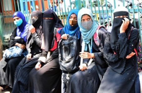 K’taka HC upholds ban on hijab in schools & colleges, dismisses all petitions