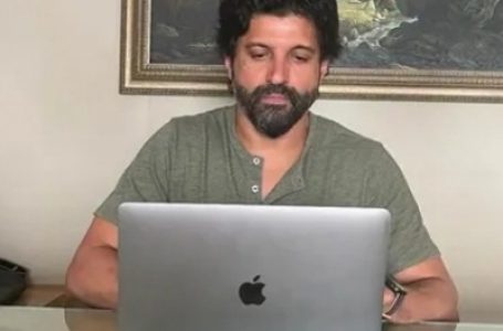Farhan Akhtar back to scribble pad, starts working on new script
