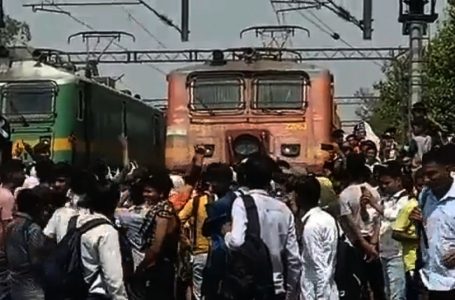New Delhi: Train stopped in Delhi over protest against Agnipath Scheme