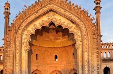 Food courts near Lucknow monuments now