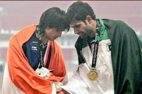 Pakistan’s Arshad Nadeem claims gold in javelin throw; his coach says Neeraj is like our son