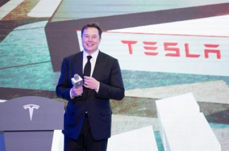 Musk agrees to rebuy Tesla stock if Twitter deal doesn’t close