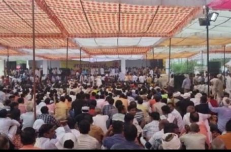 Banner at Tyagi mahapanchayat calls for ban on BJP leaders’ entry into their villages
