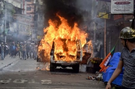 Kolkata witnesses pitched battles between BJP workers and police, PCR van torched