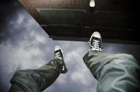 Russian woman jumps from building, Kerala Women’s Commission seeks report