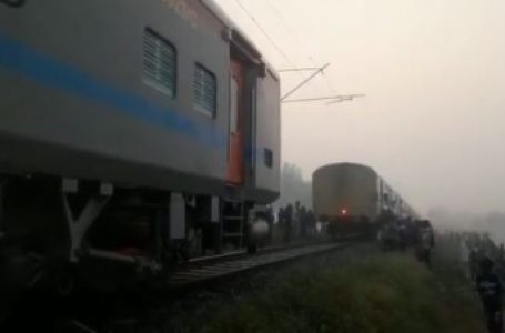 Ganga-Gomti engine separates from bogies in UP’s Prayagraj