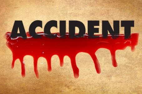 6 killed, 15 injured in bus-truck collision in UP district