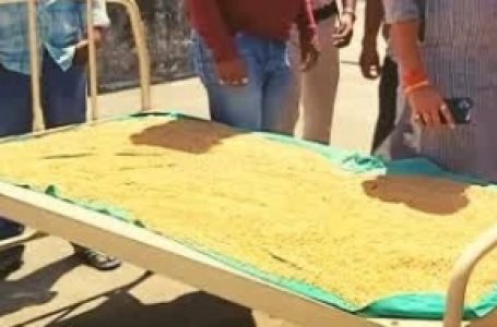 Bihar JD-U MLA finds CHC staff drying wheat on hospital beds
