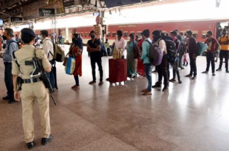 Porn clip played at Patna railway station for 3 mins
