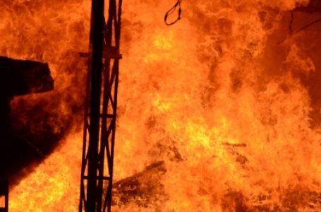 Six die of suffocation after fire breaks out in house in Delhi
