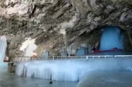 Amarnath Yatra begins, first batch of pilgrims leave for cave shrine