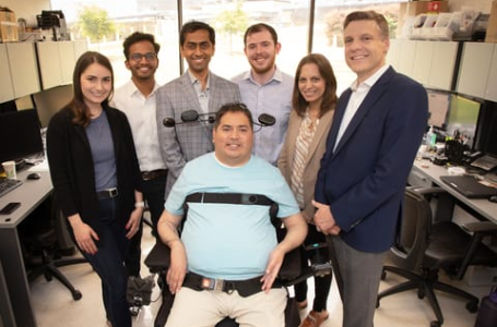 Doctors use AI & brain implants to help US man move and feel again