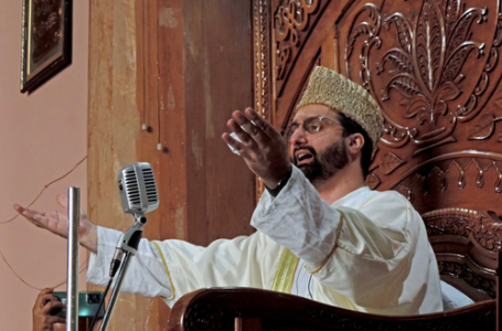 Mirwaiz Umar appeals for peace in Friday sermon at historic Jamia Masjid