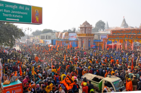 Sudden influx of pilgrims prompts ban on vehicles’ entry into Ayodhya