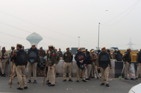 Delhi Police beef up security at borders in view of protests