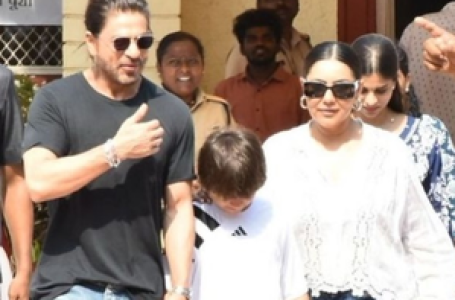 SRK practises what he preaches, exercises his right with wife Gauri, son Aryan