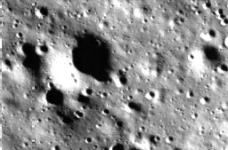 There is more ice on moon subsurface in exploitable depths: Study