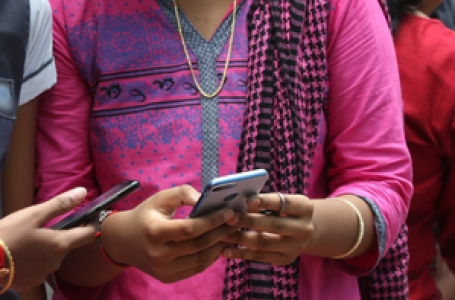 Women’s internet adoption on mobile phones reach 37 pc in India: GSMA