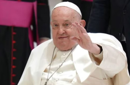 Pope Francis dies at 88, announces Vatican