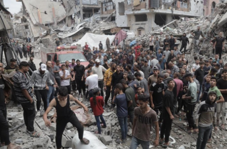 80 killed in Israeli airstrikes in Gaza, cancer hospital knocked out of service