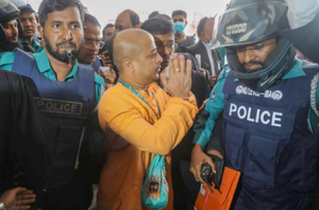 Bangladesh: Hindu monk Chinmoy Krishna Das now slapped with murder charge