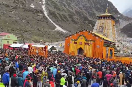 Char Dham Yatra: Chopper services begin for Kedarnath, Badrinath