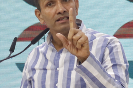 Cong threatens to intensify protest against Vijay Shah, demands legal action