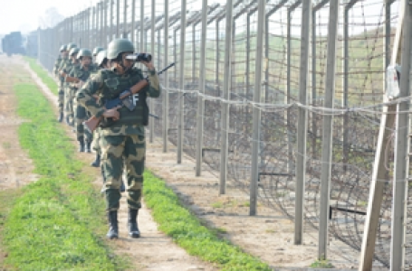 Hours after announcement of truce, Pakistan violates ceasefire